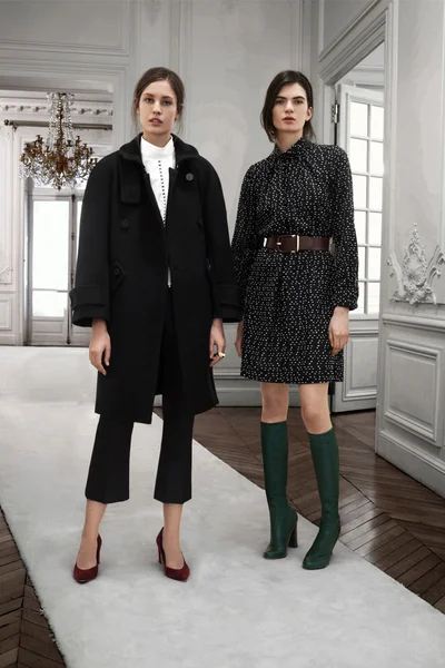 Look 11